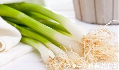 香菜根|这些厨房“边角料”是天然感冒药,不花一分钱轻松治感冒,再也不用去药店了