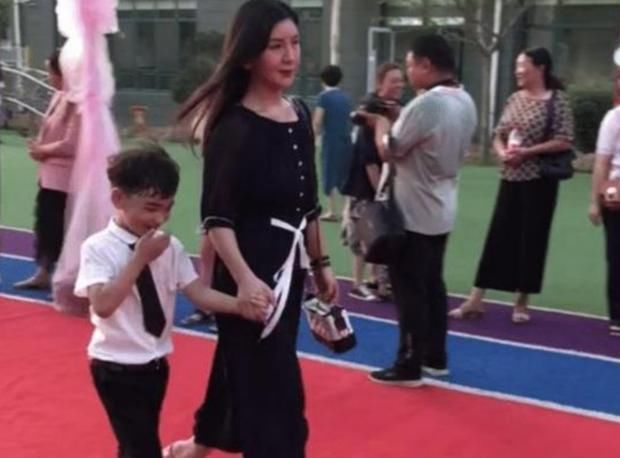 外表|“别把孩子打扮得太好看”,李玫瑾教授的劝告,希望家长能听进去