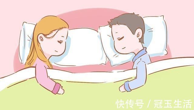 老公|怀孕之后的这两个阶段,最好跟老公分床睡,不仅是为了胎儿健康