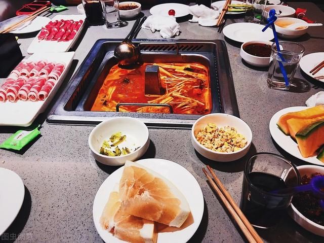 明星为什么热衷于玩餐饮呢？