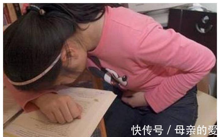 女孩子|女儿11岁来月经是早熟吗?月经初潮在这个年龄段,属于正常现象