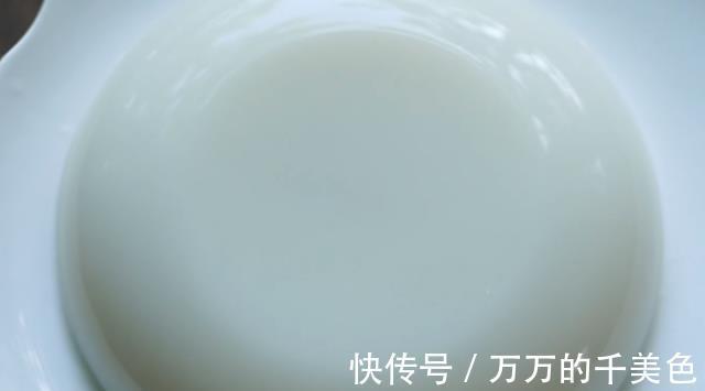 绿豆淀粉|只需一碗淀粉，教你在家做凉粉，筷子一搅就出锅，每次都能吃3碗