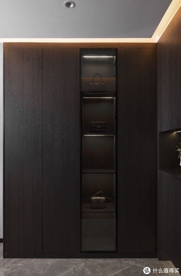 高雅|90后女孩的loft公寓,让我发现了何为高级感,现代简约风下的诗意