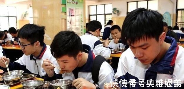 不良习惯|当身体发出特殊讯号,你的孩子可能会“停止发育”,家长别大意