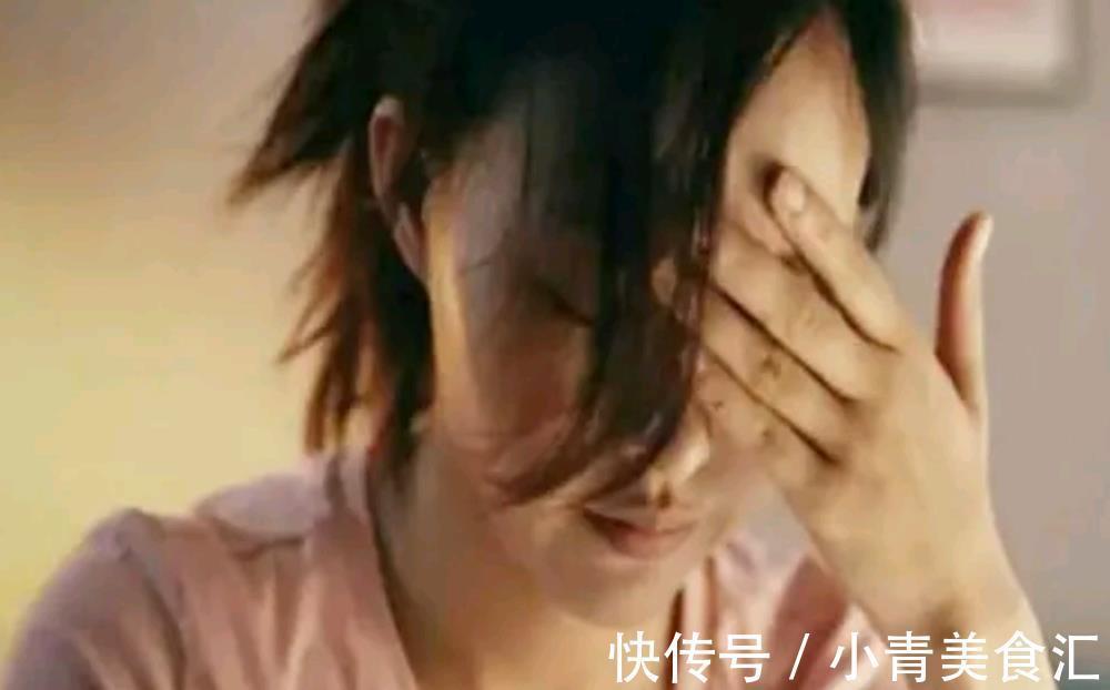 生娃|生娃后,宝妈选择继续上班还是在家带娃,过得完全是两种生活