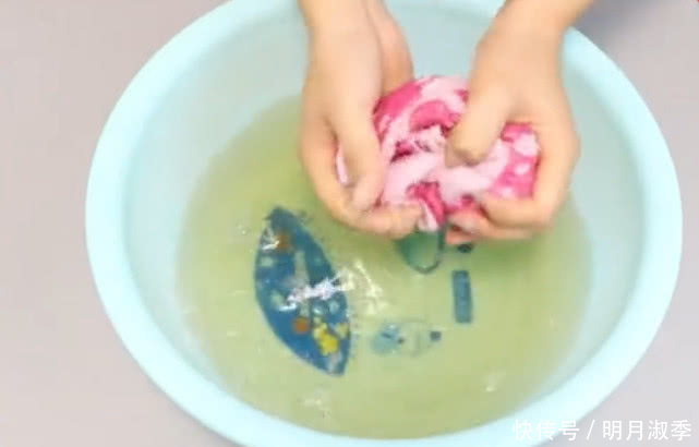 螨虫|毛巾脏了不要扔,教你一招水里滴一滴,让你的毛巾跟新的一样