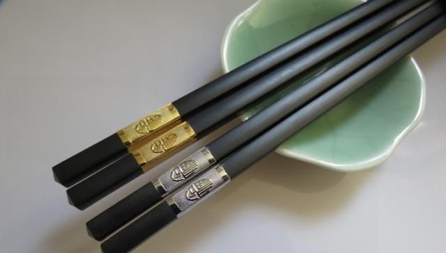 洗洁精|洗洁精洗筷子越洗越脏用新方法简单一洗,筷子轻松洗干净