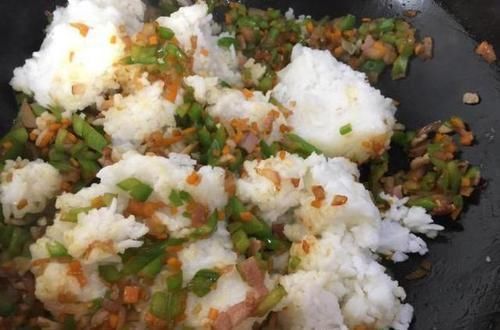 强强|儿科大夫:带娃早餐别乱吃,日常多吃1物,脾胃慢慢变好