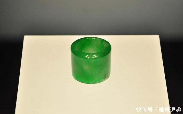  金丝|清朝出名的宦官，用金丝楠木为棺，打开后意外