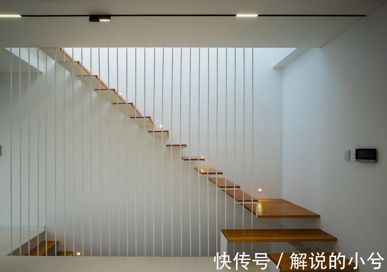 楼房|越南楼房占地面积小,5层小楼“瘦瘦高高”,一层2间房,安静舒服