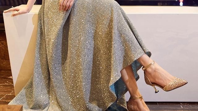 高跟鞋 人们只见到女性高跟鞋的漂亮,却看不见他们以便高跟鞋有多拼