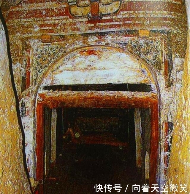 墓主&内蒙挖到18岁公主墓,和她的舅舅合葬,专家:一段千年禁忌之爱