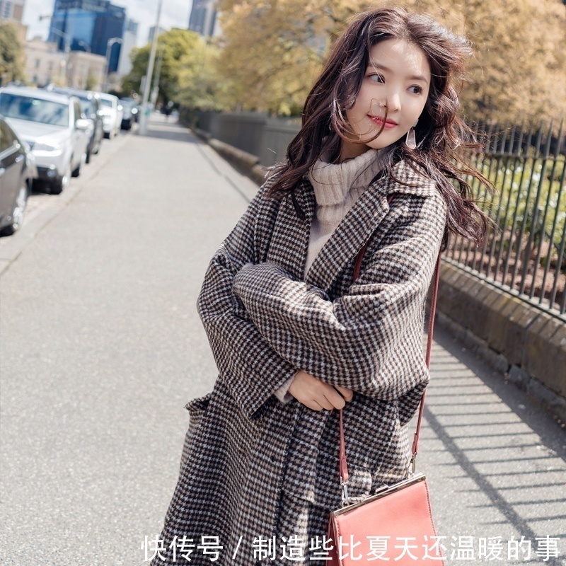 气质出众 建议大家大衣不要配黑裤子!现流行这样穿,美得无懈可击