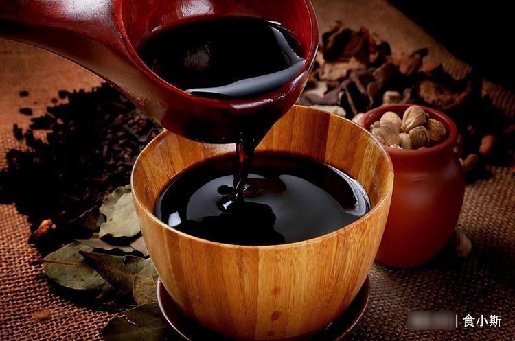 生抽、老抽、一品鲜、味极鲜,到底有哪些区别?看完涨知识了