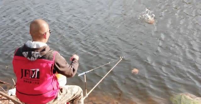 晚春前后的打窝方式为何如此不同？原因很简单，但很多钓友不知道