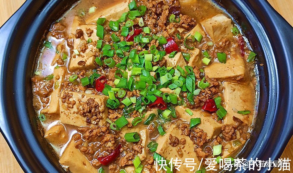 教你砂锅豆最过瘾的吃法，香气浓郁鲜嫩可口超下饭，做法还简单