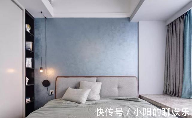 衣帽间|148平现代风四居室,电视墙以定制柜作为主体加上开放格架