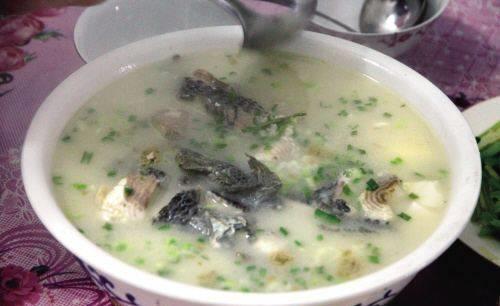 黑鱼汤|产后婆婆做的月子餐,我吃哭了,老公骂我矫情,体验一天后他哭了