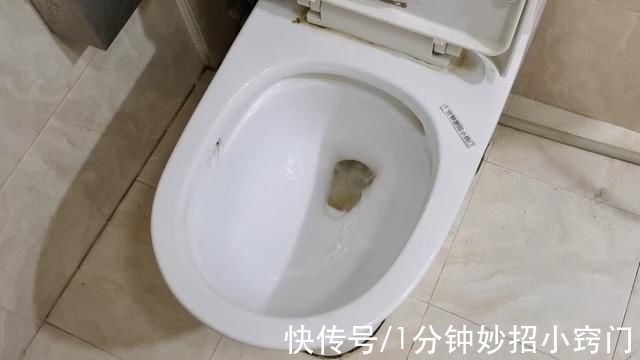 食用盐|卫生间里放一把食盐，真是太聪明了，一年省下不少钱，看完试一试
