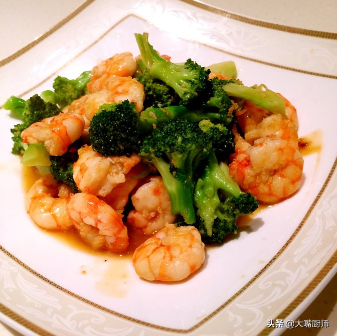 饭店|下馆子点菜,老厨师提醒“5类菜”不要点,价格高营养低,不健康