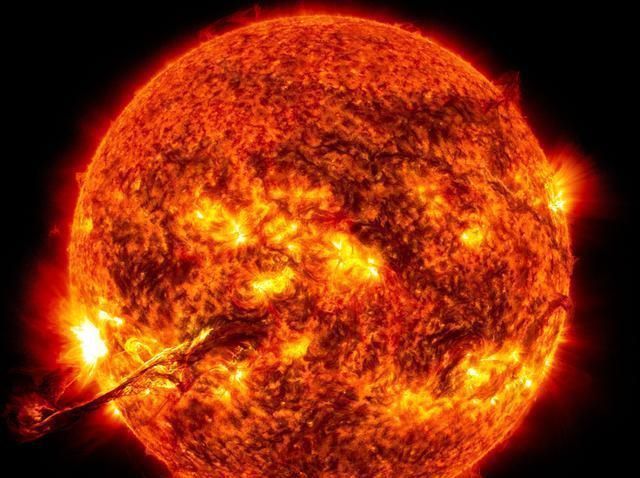 十年还是百年?可控核聚变卡在了哪,还要让我们等多久?