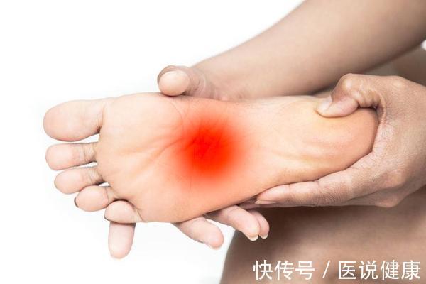 神经病变|脚经常疼痛,或与5个因素有关,别忽视病症带来的危害,及时检查