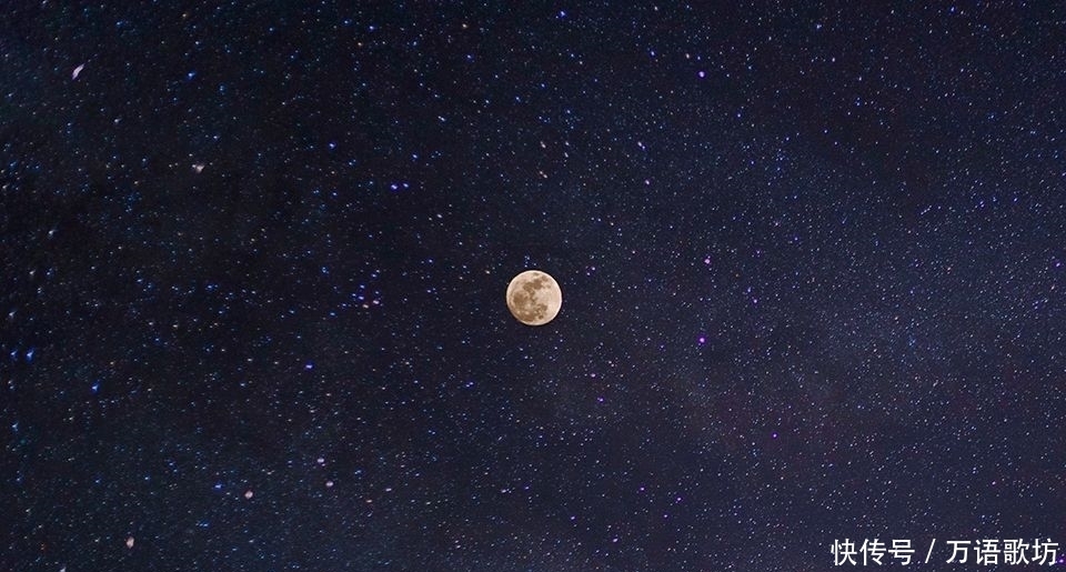 太阳 在宇宙什么位置才能看出地球以每秒30公里绕太阳转?