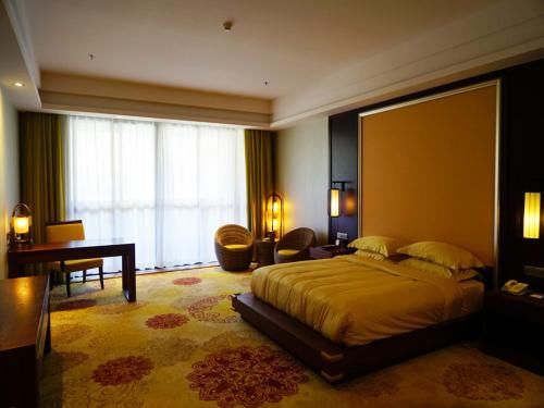 适合带娃一起去旅行，还有风景可以浪，这里温泉你要去