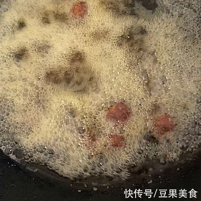 年夜饭|做好外酥里嫩炸圆子、年夜饭少不了，有色有香又有味