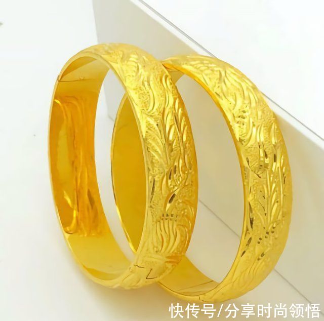 去老凤祥买金手镯，要注意以下3点，多学一些少吃亏
