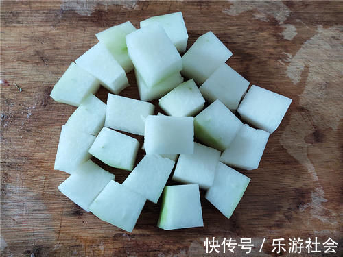 湿气最怕喝“这道汤”，上锅煮一煮，湿气没了，身体也轻松了