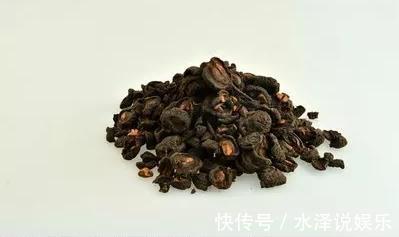 涌泉穴|牢记中风9大先兆，识别中风只需10秒！1个妙招，远离中风