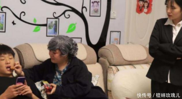 “新型啃老族”悄然而至,多数父母却不以为然,觉得是儿女的孝顺