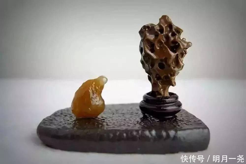 米芾拜石|两块小石头40多万成交,小石头魅力不减