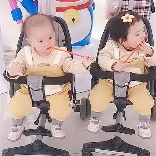 双胞胎|“超好认双胞胎”走红，看发量就能分清，网友：宝妈太偏心