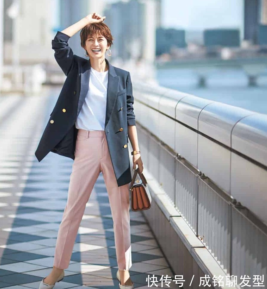 西装裤|这才是最适合中年女性的裤装搭配,优雅又大气,时尚百搭又显腿长