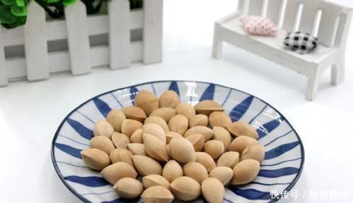 对血管好的零食,也是87岁国医的法宝,经常吃,血管重回年轻态