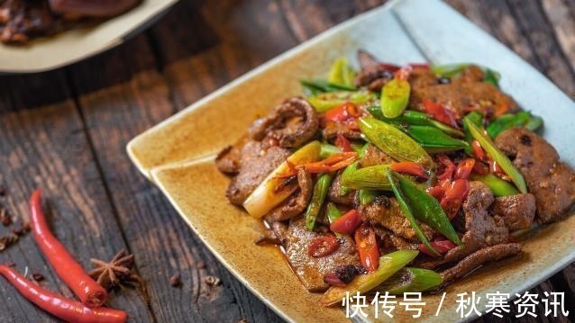 方便面|糖尿病医生别只知道少吃甜的，3种咸食物也少吃，以免血糖升高