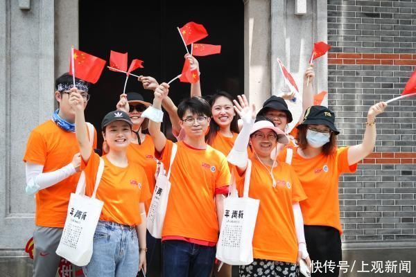 湖滨路|中共一大纪念馆开放后的首个周末：观者如潮，排队有序