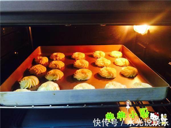 鸡蛋版|奶香曲奇做起来特别简单，没下过厨房的人都能学会，特酥松