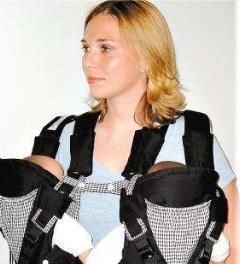 高学历|女儿3岁还不会走路,宝妈抱孩子去检查,医生却低声说:报警吧