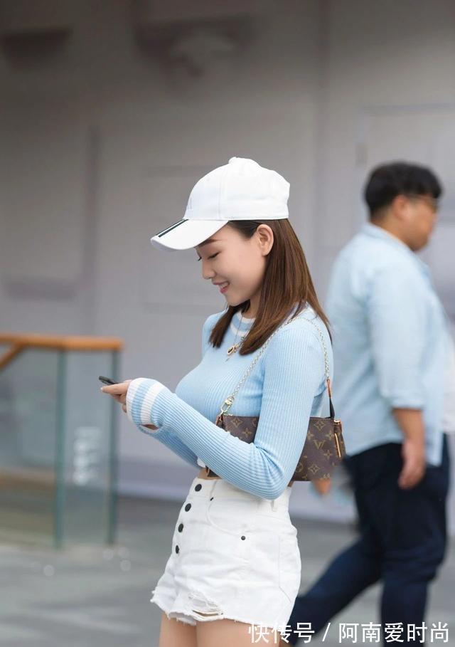 蕾丝|减龄美丽的打底裤装扮尽显优美曲线,配出雍容的气质,凸显气质。