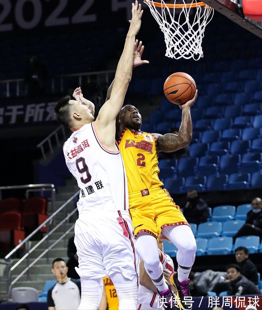 宏远队|朱芳雨立功了!NBA战神级魔兽助力宏远复苏,杜锋果然留一手