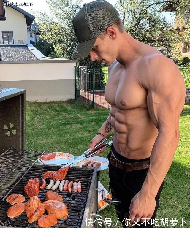 撸铁|臂围45cm,二头肌似小山包的猛汉奶爸,还自带肌肉抽筋绝活