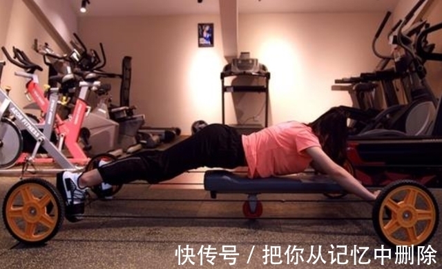 青蛙|老外发明青蛙健身车,看着像个汽车底盘,趴着就能锻炼浑身肌肉!