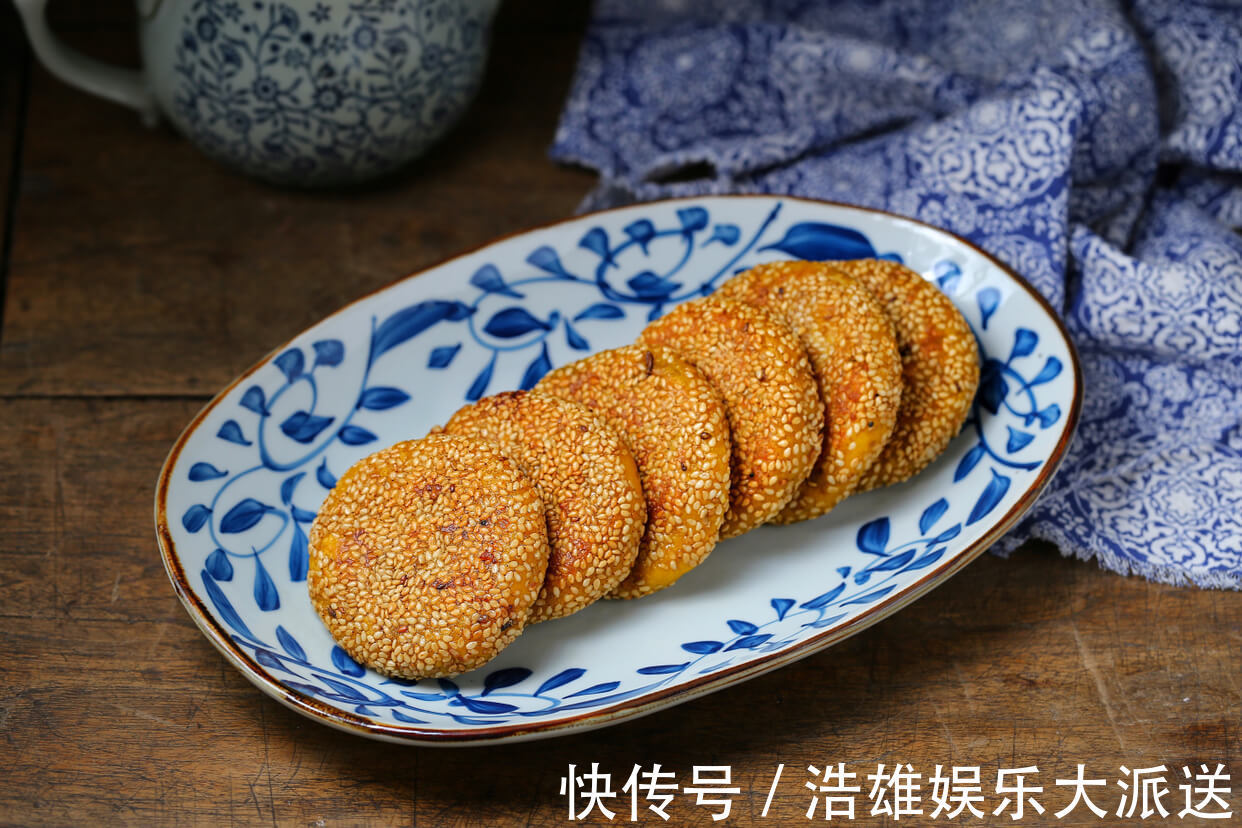 糯米粉|南瓜饼不用油炸,软糯香甜有营养,出锅孩子连吃仨,咬一口满嘴香