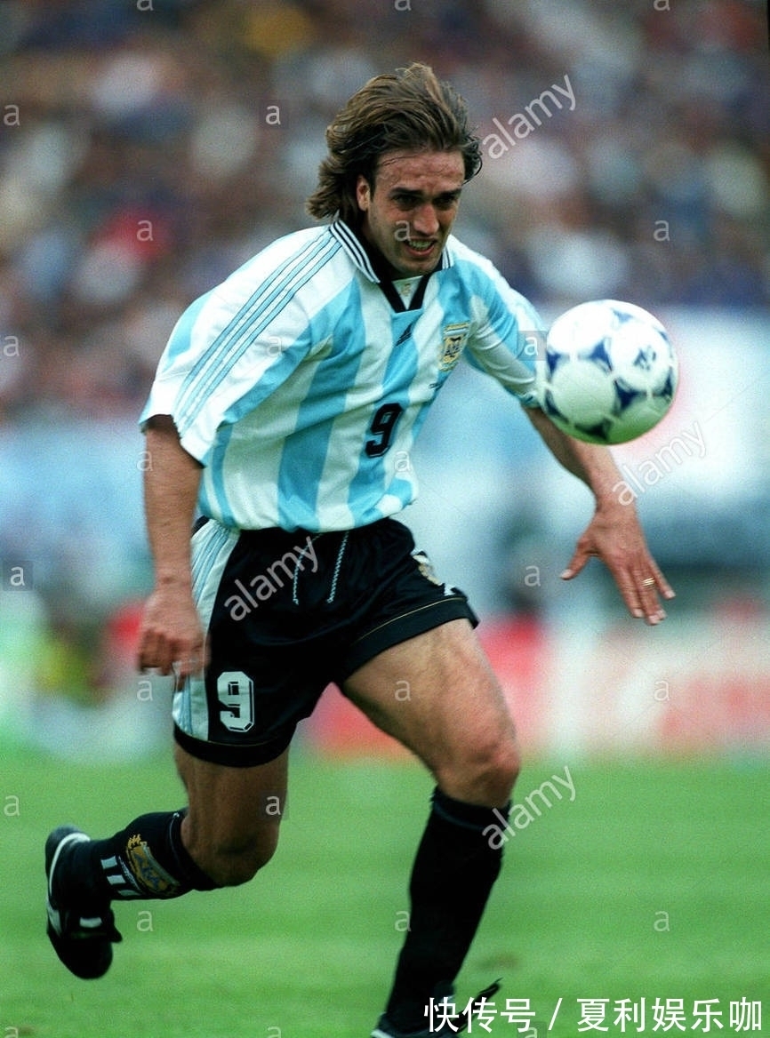 世界杯 世界第二大球鞋生产商,王牌设计师被挖走后,仅用四年彻底沦落