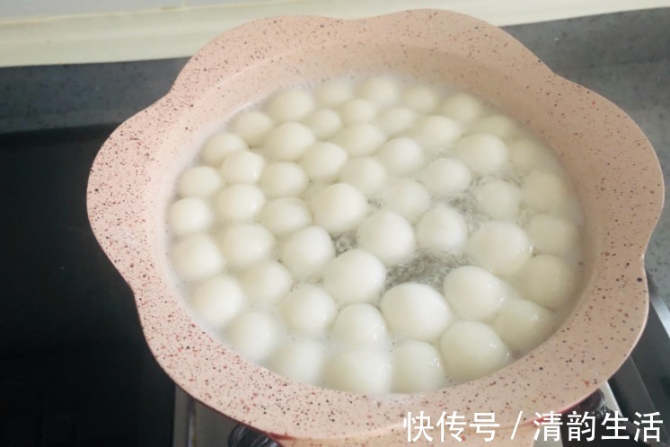 婆媳之间|女人过了30岁,别亏待自己,这汤要常喝,气色红润显年轻