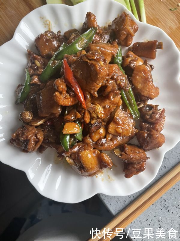 杭椒|一吃就上瘾的炒鸡