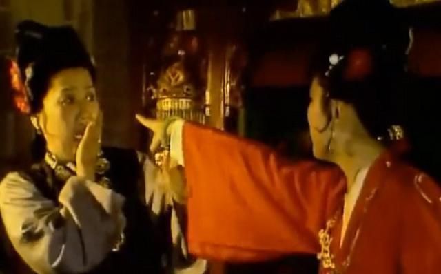 薛宝钗@贾母隐忍多年的话,被探春亲口说出,这个姑娘太不给人留面子!